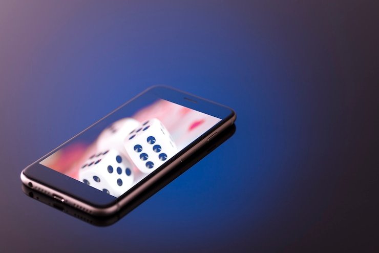 মোবাইলে বাস্কেটবল অডস পড়ার দৃশ্য